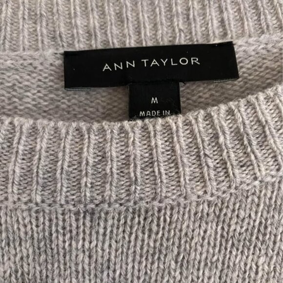 Women's Ann Taylor Gray Sweater w/ Ruffle Size Medium - Picture 3 of 3
